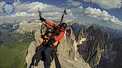 Paragliding Tour in Kiris