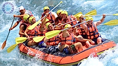 Konaklı'da  ziplin yürüyüş rafting